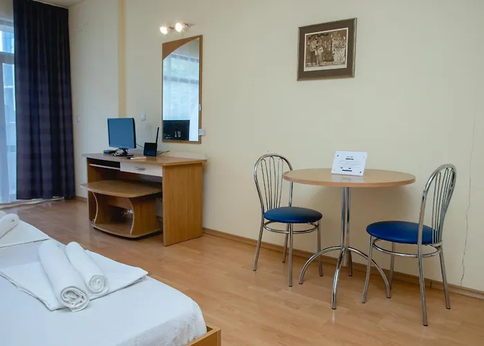 With A Balcony Near The Centre Of Sunny By Flаt Manаger Appartement *