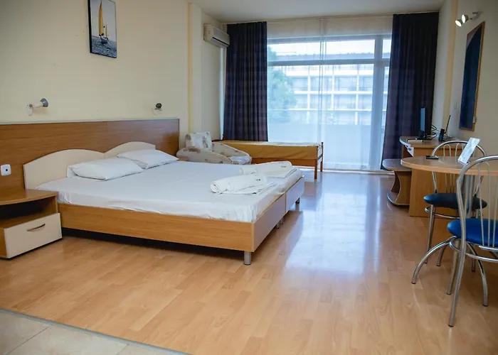 Appartement With A Balcony Near The Centre Of Sunny By Flаt Manаger